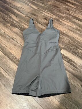 🖤✨ Varley Let's Go Juni All In One Romper – Blackened Pearl ✨🖤